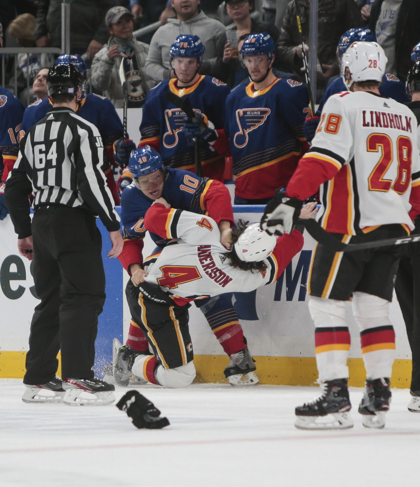 Blues take on Calgary Flames at the Enterprise Center